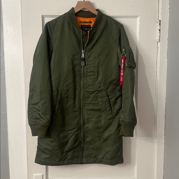 Alpha Industries MA-1 Flight Jacket - Picture 4 of 9